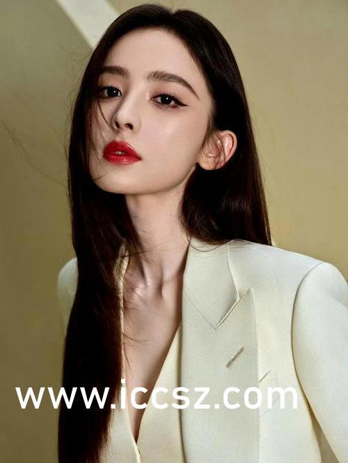 女星黑料女曝吃瓜網站,女星黑料曝光，吃瓜網站成焦點